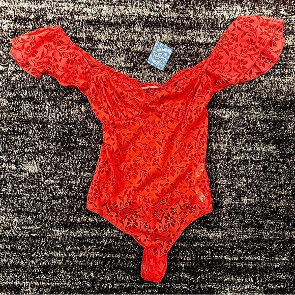 FREE PEOPLE || Olivia Lace Bodysuit in Lady Bird Red - Size XS ❤️NWT❤️ - Picture 3 of 16